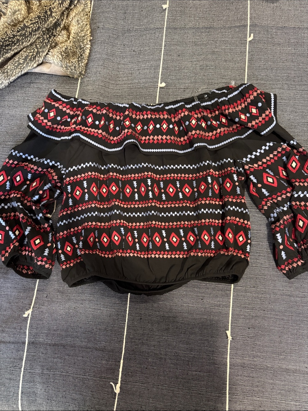 Savanna Jane Black Off-Shoulder Top with Red Geometric Print